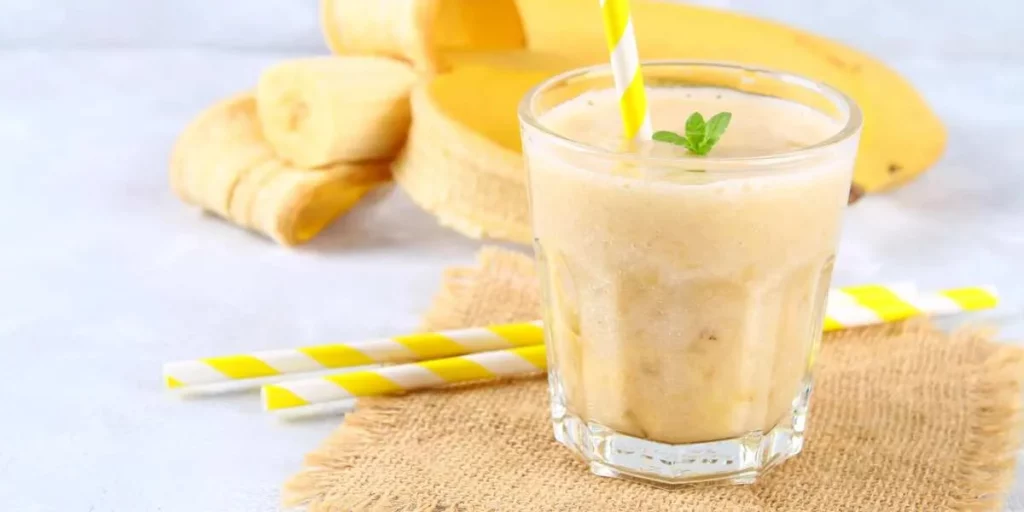 Make Easy 5-Minute Banana Smoothies